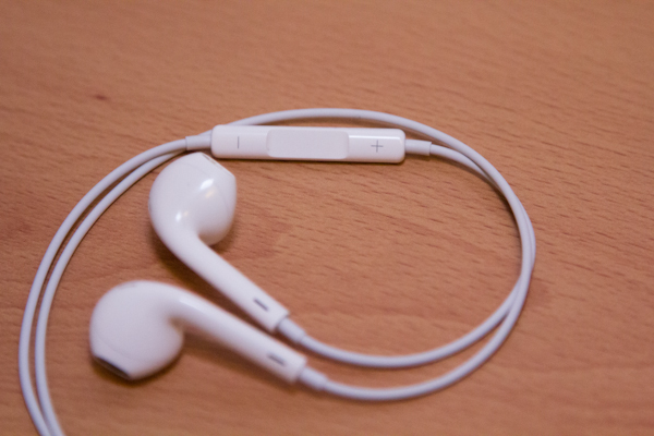 Apple EarPods with Remote and Mic
